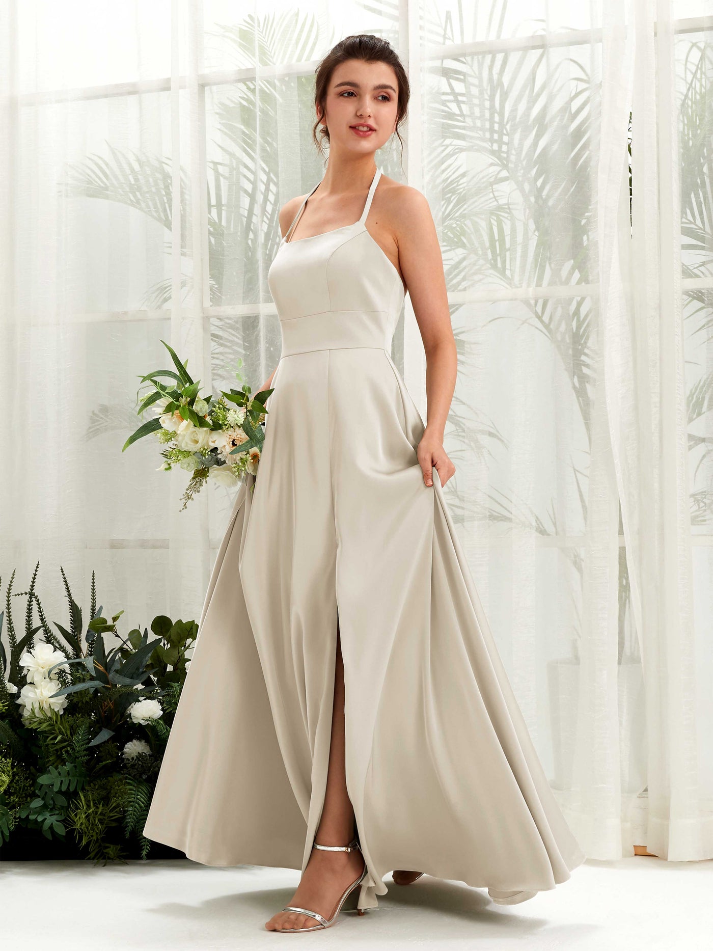 Carlyna A-Linie Bodenlang Satin Neckholder Brautjungfernkleid Champagner #farbe_champagner