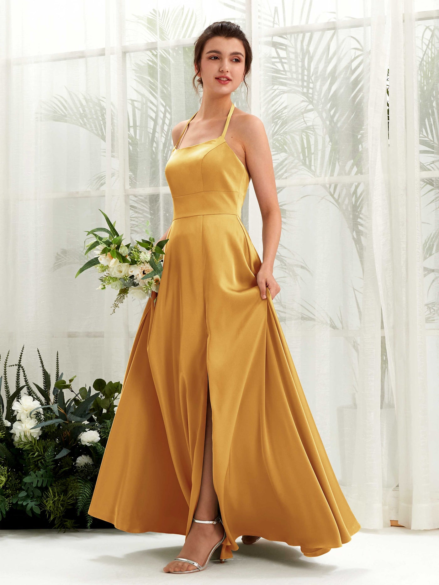 Carlyna A-Linie Bodenlang Satin Neckholder Brautjungfernkleid Kanariengelb #farbe_kanariengelb