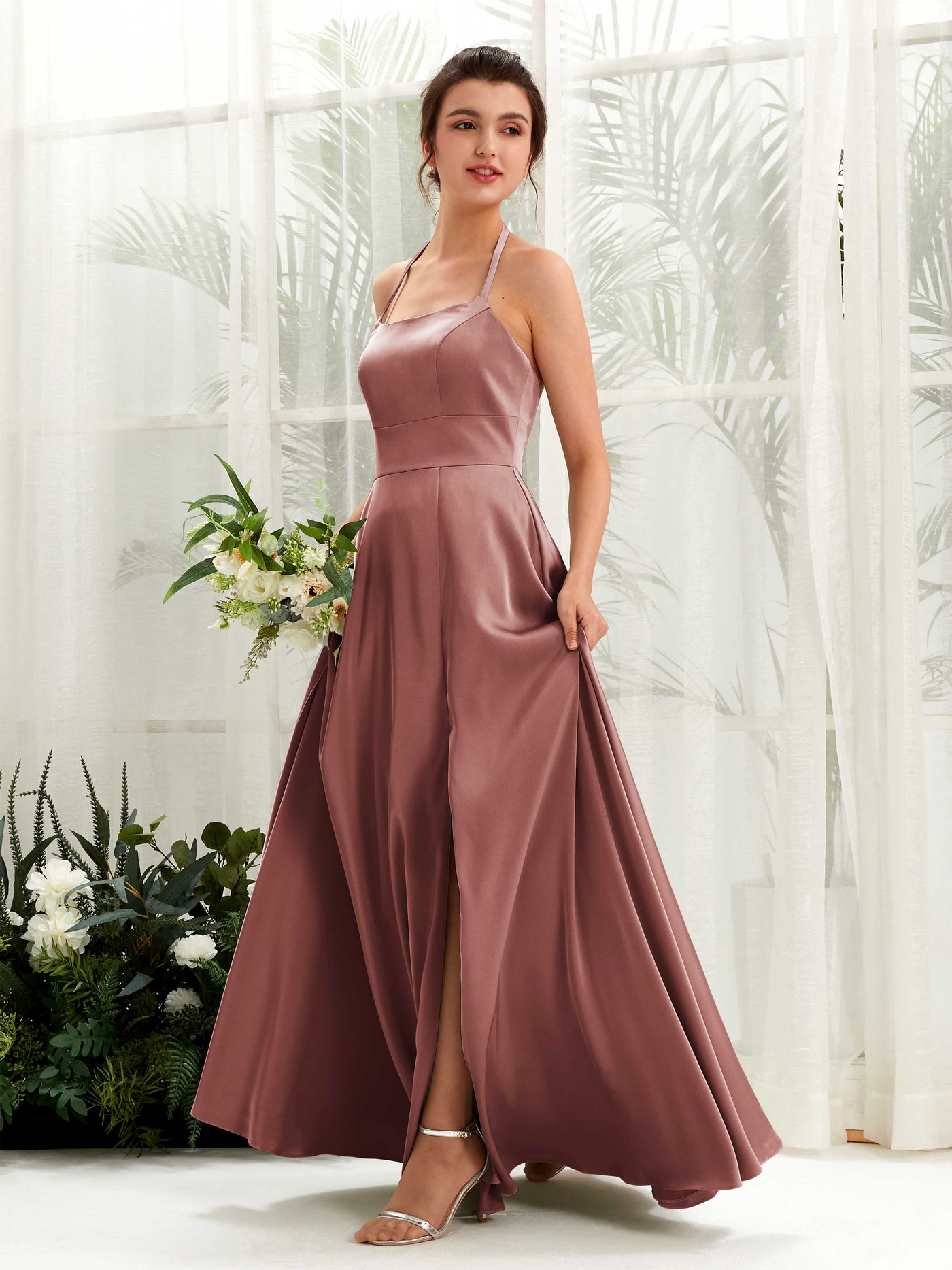 Carlyna A-Linie Bodenlang Satin Neckholder Brautjungfernkleid Wüstenrose #farbe_w-stenrose