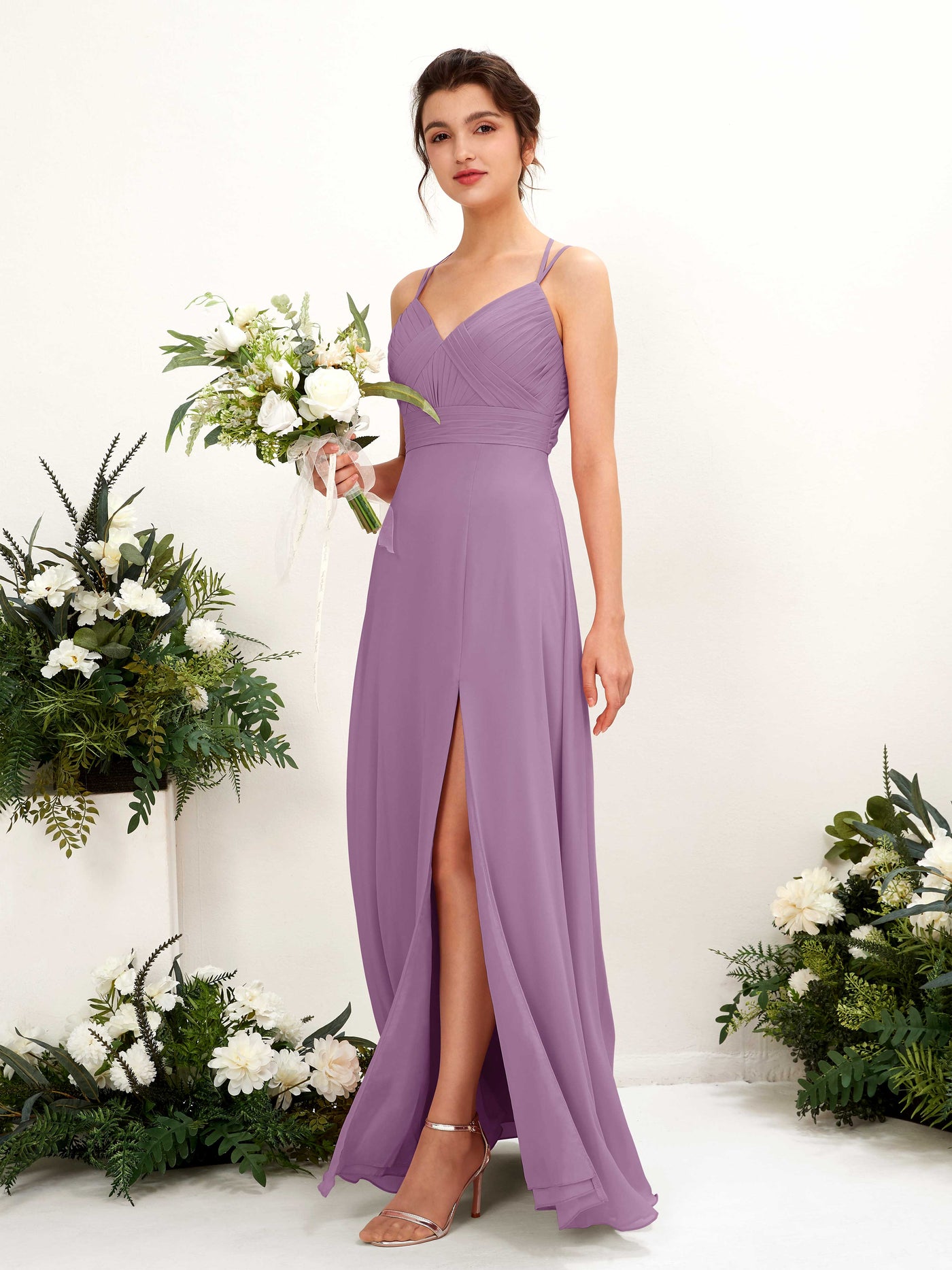 Carlyna A-Linie Bodenlang V-Ausschnitt Neckholder Brautjungfernkleider Orchideen-Nebel #farbe_orchideen-nebel