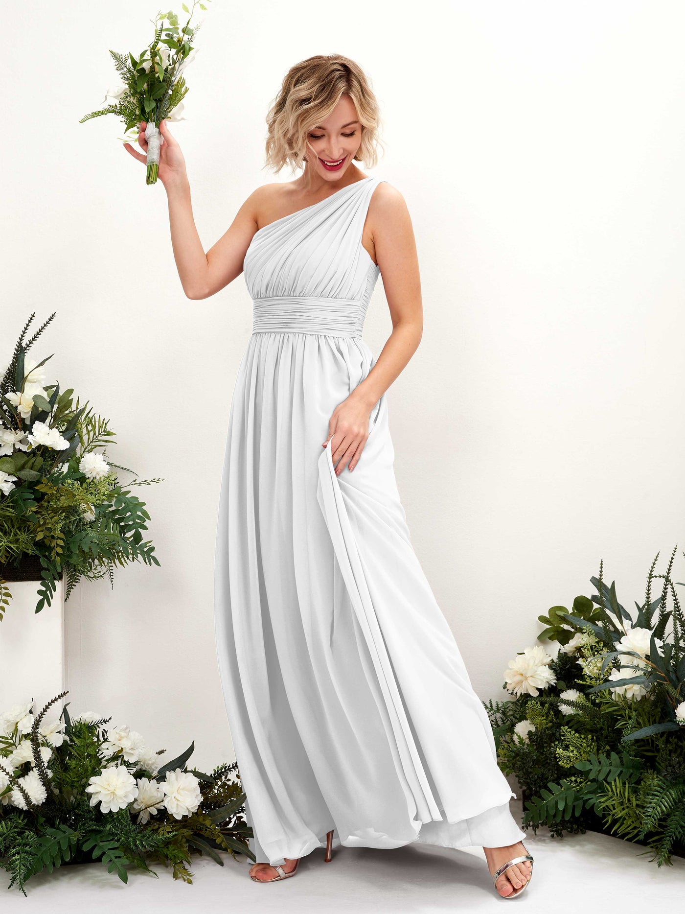 Carlyna A-Linie Geraffte One-Shoulder Chiffon Bodenlanges Brautjungfernkleid Weiß #farbe_wei