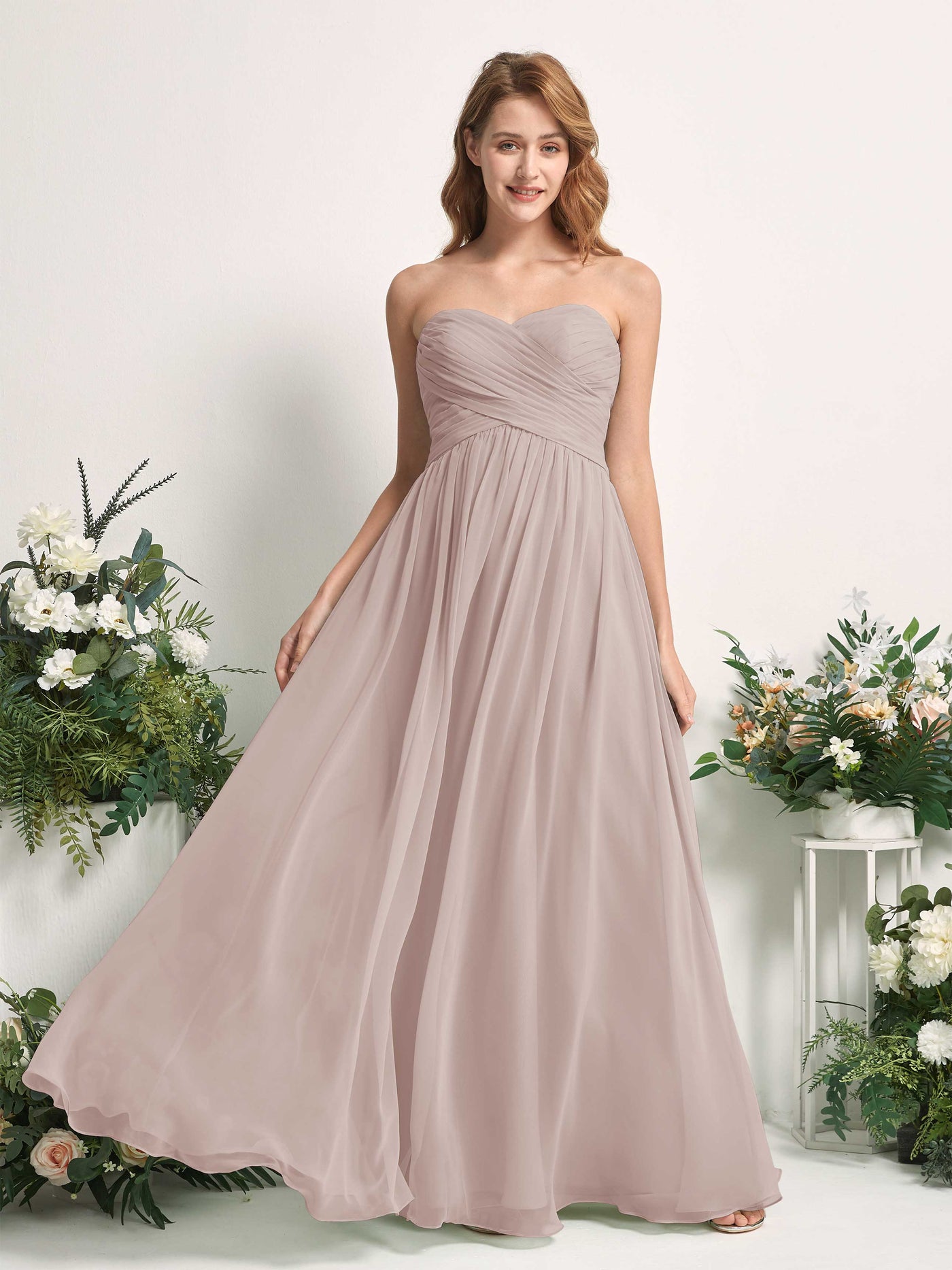 Carlyna A-Linie Herzausschnitt Bodenlang Chiffonkleid gerafft Brautjungfernkleid Taupe #farbe_taupe
