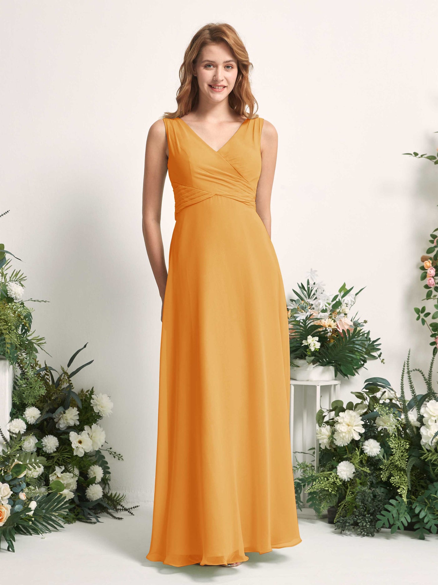 Carlyna A-Linie V-Ausschnitt bodenlang Brautjungfernkleid Mango #farbe_mango