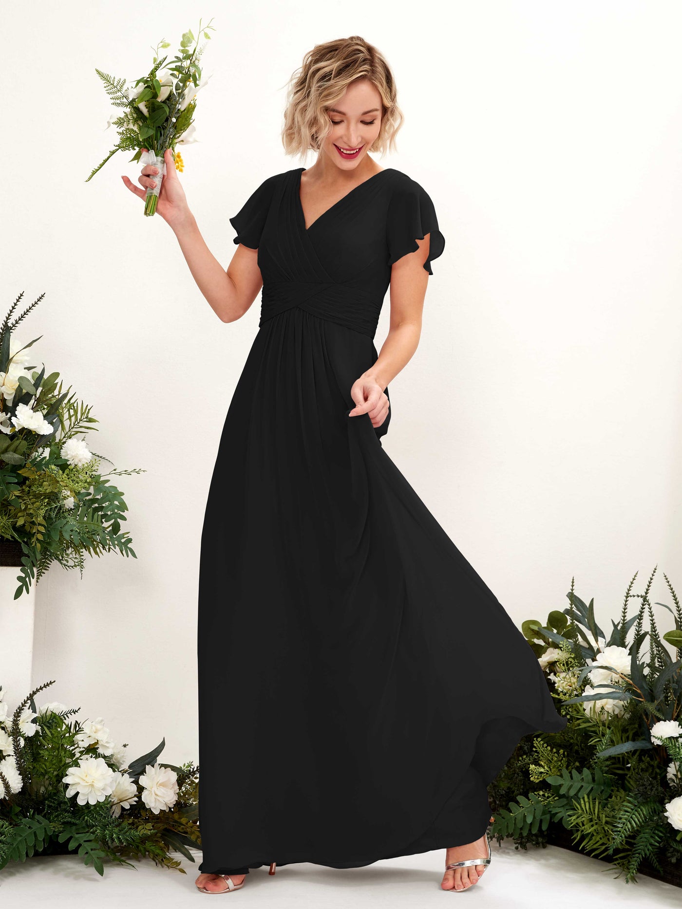 Carlyna A-Linie V-Ausschnitt Wickelausschnitt Flatterärmel bodenlanges Kleid Schwarz #farbe_schwarz