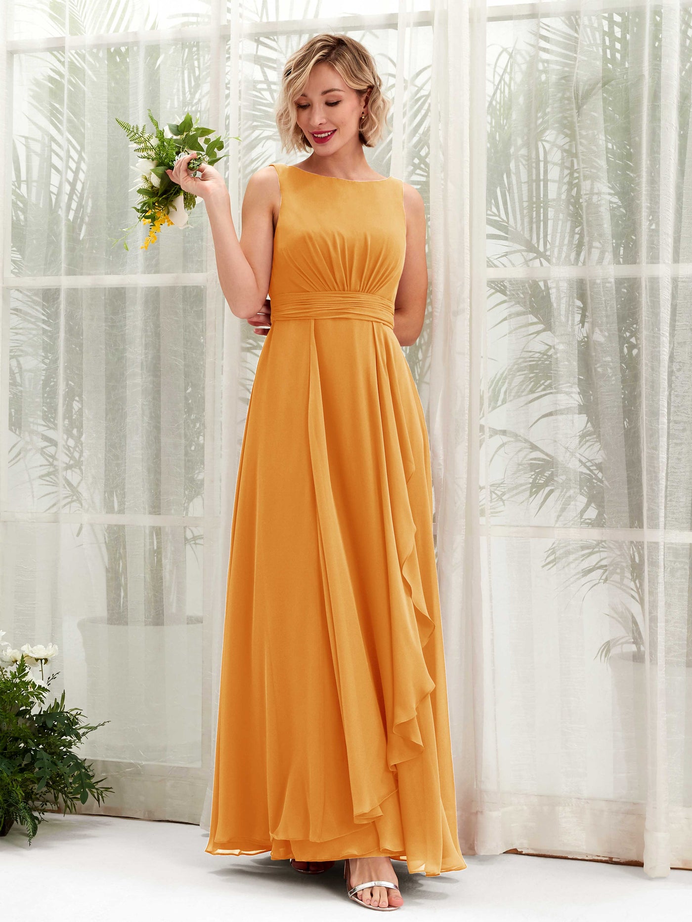 Carlyna A-Linien bodenlang U-Boot-Ausschnitt Brautjungfernkleid Mango #farbe_mango
