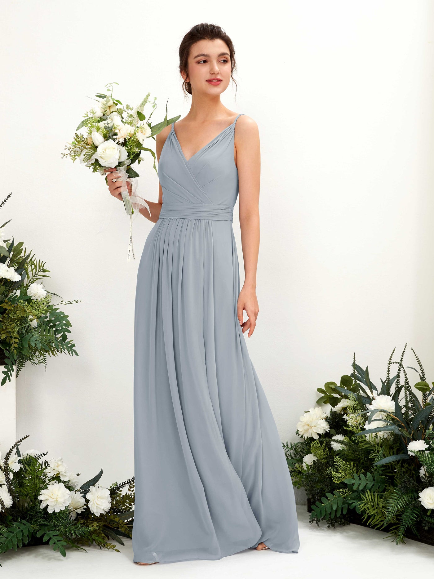 Carlyna A-Linien Bodenlanges V-Ausschnitt Chiffon Kleid Staubiges Blau-Upgrade #farbe_staubiges-blau-upgrade