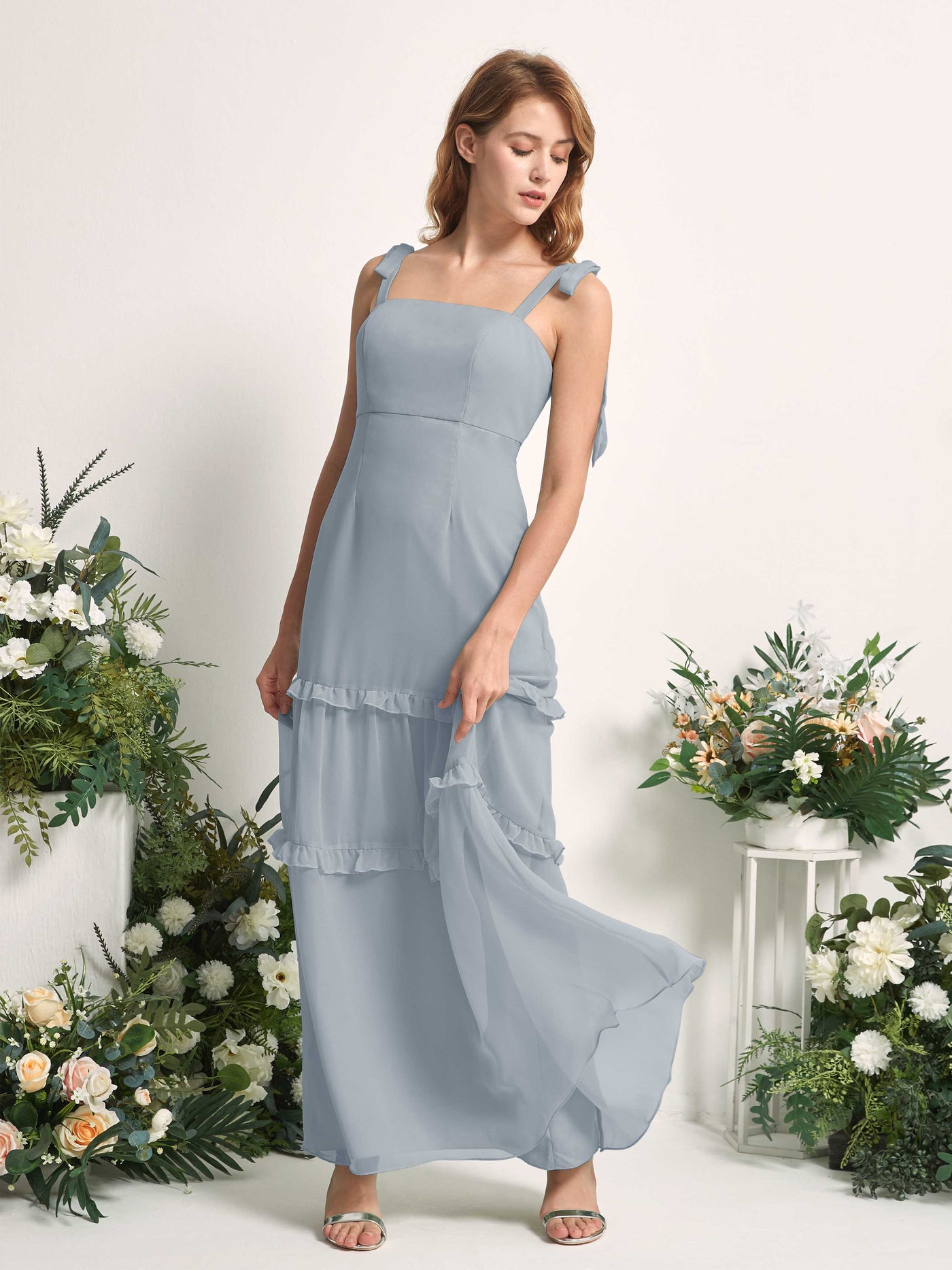 Carlyna A-Linien-Kleid Bodenlang Geradem Ausschnitt Rüschen Chiffon Brautjungfernkleid Staubiges Blau-Upgrade #farbe_staubiges-blau-upgrade