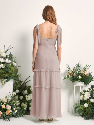 Carlyna A-Linien-Kleid Bodenlang Geradem Ausschnitt Rüschen Chiffon Brautjungfernkleid Taupe #farbe_taupe