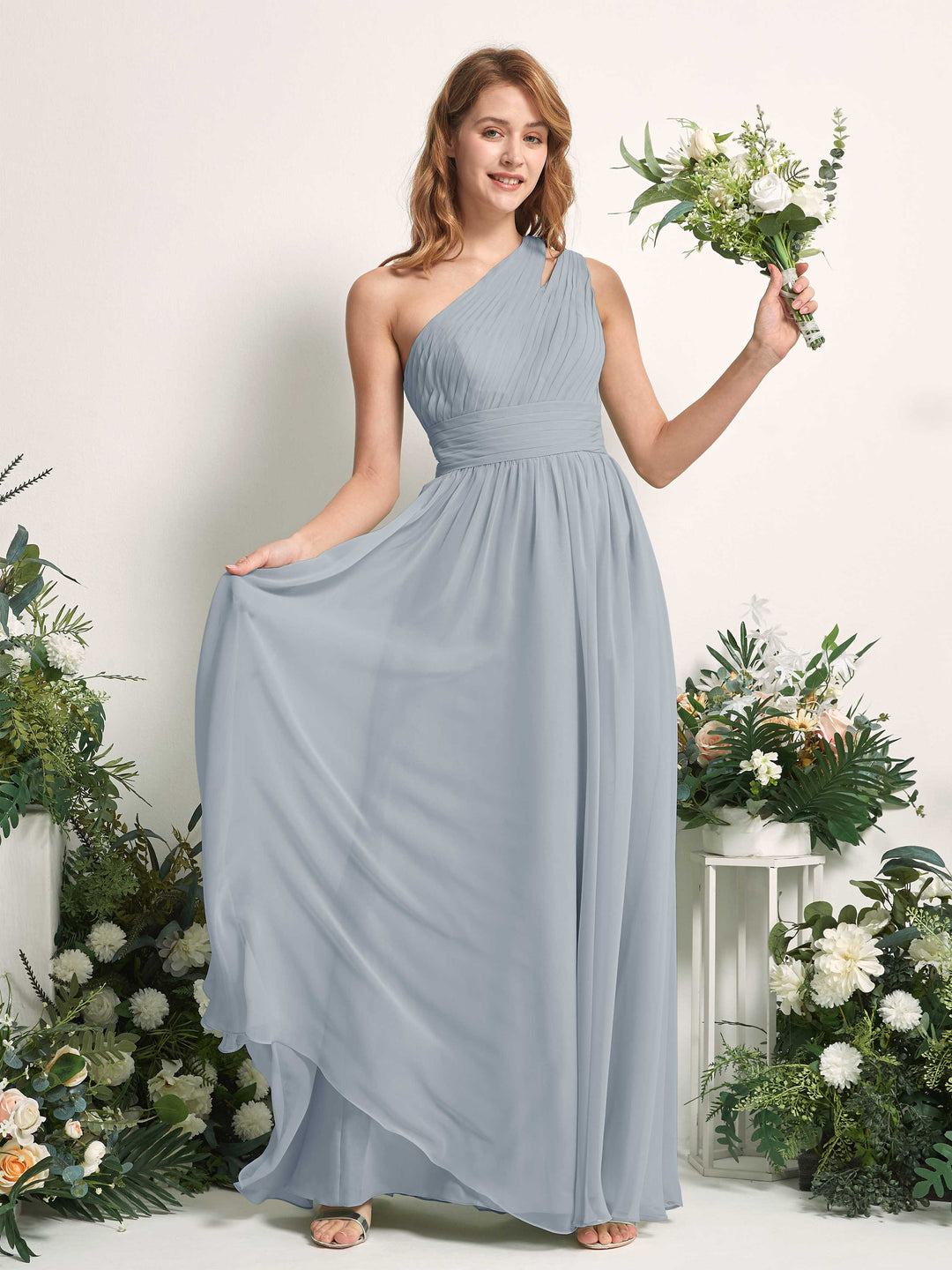 Carlyna A-Linien-Kleid Bodenlang One-Shoulder Chiffon Brautjungfernkleid Staubiges Blau-Upgrade 