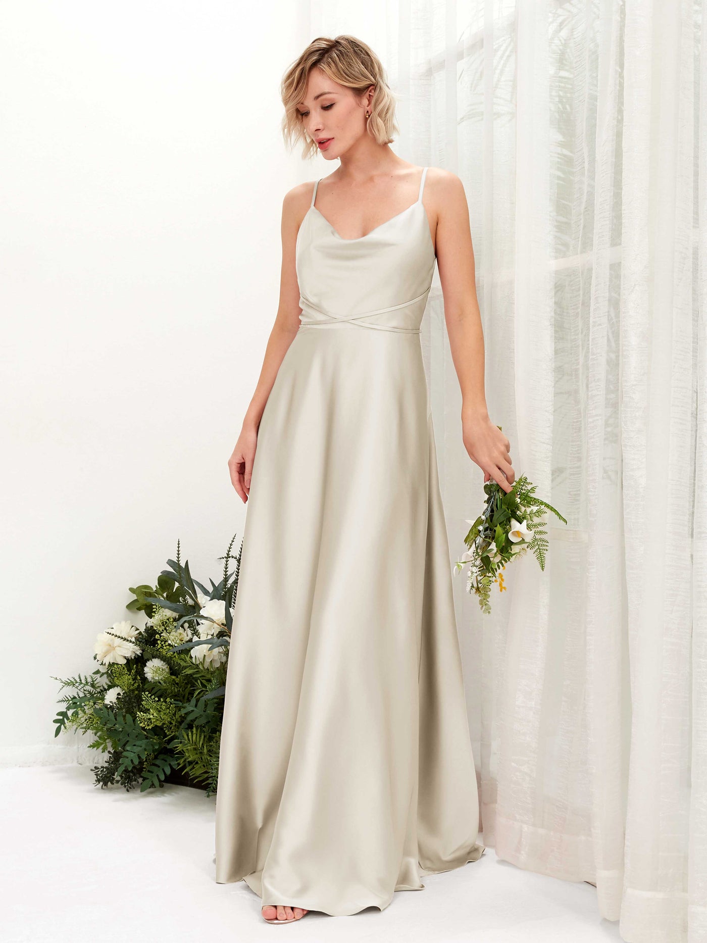 Carlyna A-Linien Kleid Bodenlang Wasserfallausschnitt Brautjungfernkleider Champagner #farbe_champagner