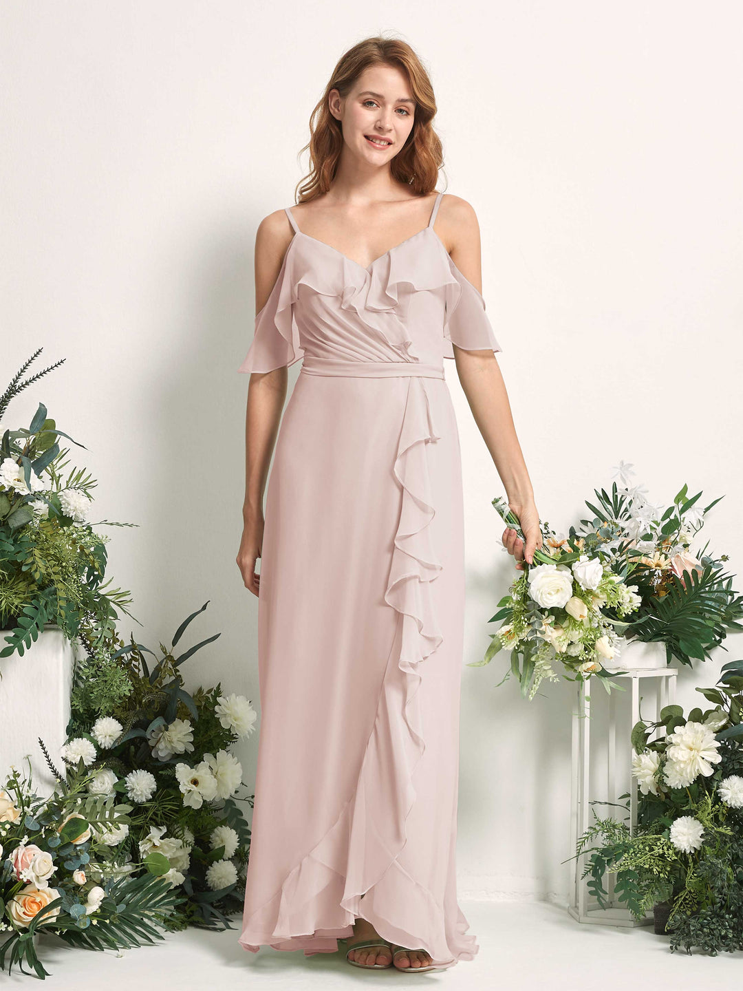 Carlyna A-Linien-Kleid Carmen-Ausschnitt Bodenlang Chiffon Brautjungfernkleider Biscotti 