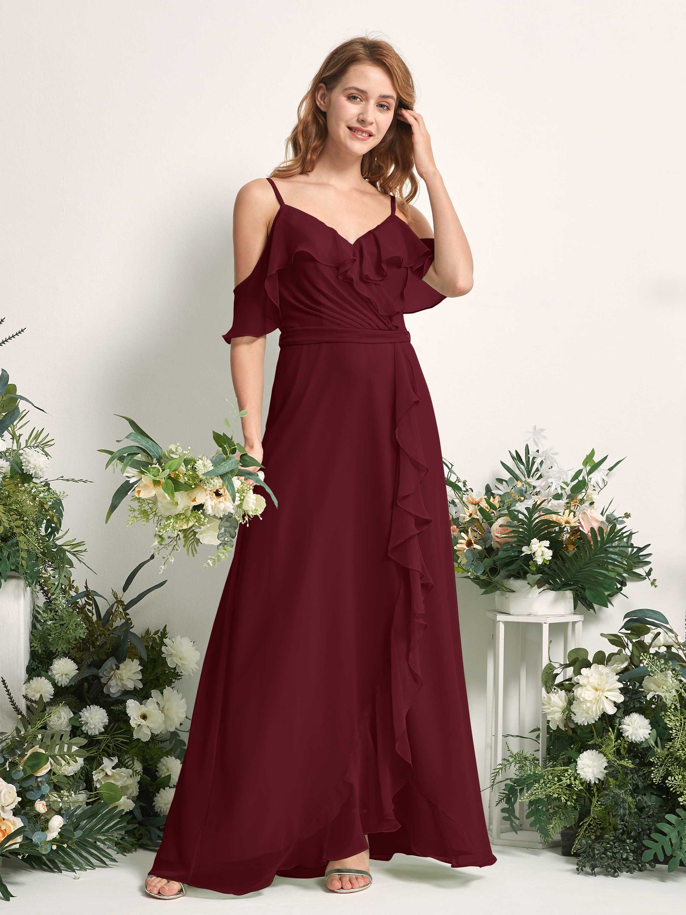 Carlyna A-Linien-Kleid Carmen-Ausschnitt Bodenlang Chiffon Brautjungfernkleider Burgunderrot #farbe_burgunderrot