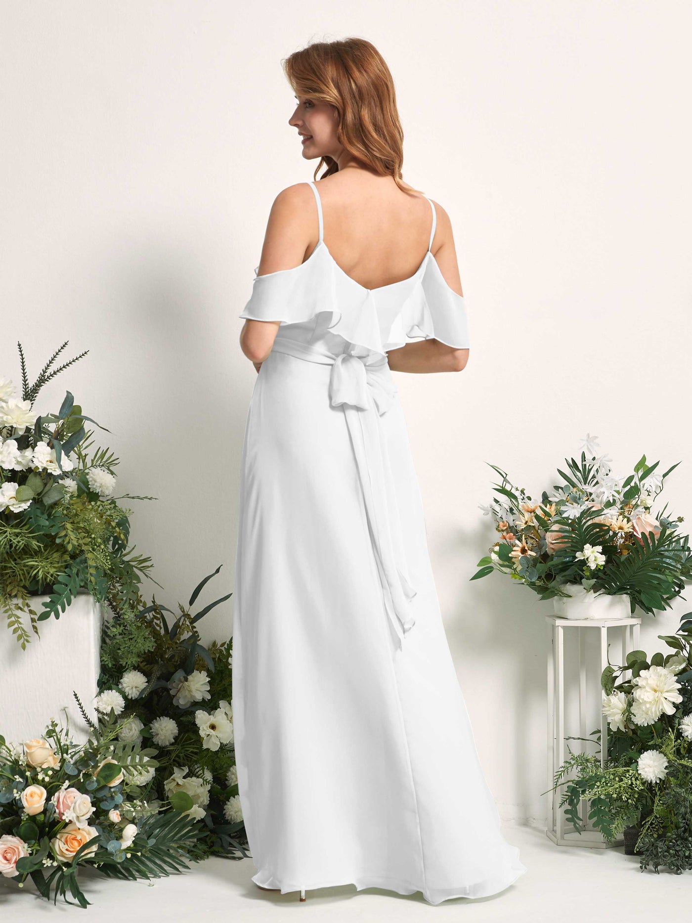 Carlyna A-Linien-Kleid Carmen-Ausschnitt Bodenlang Chiffon Brautjungfernkleider Weiß #farbe_wei