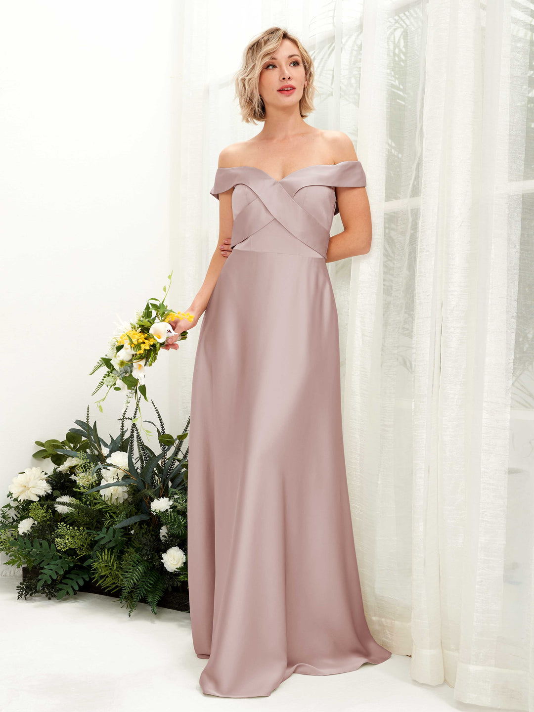 Carlyna A-Linien-Kleid Carmen Ausschnitt Bodenlang Satinkleid Staubige Rose 