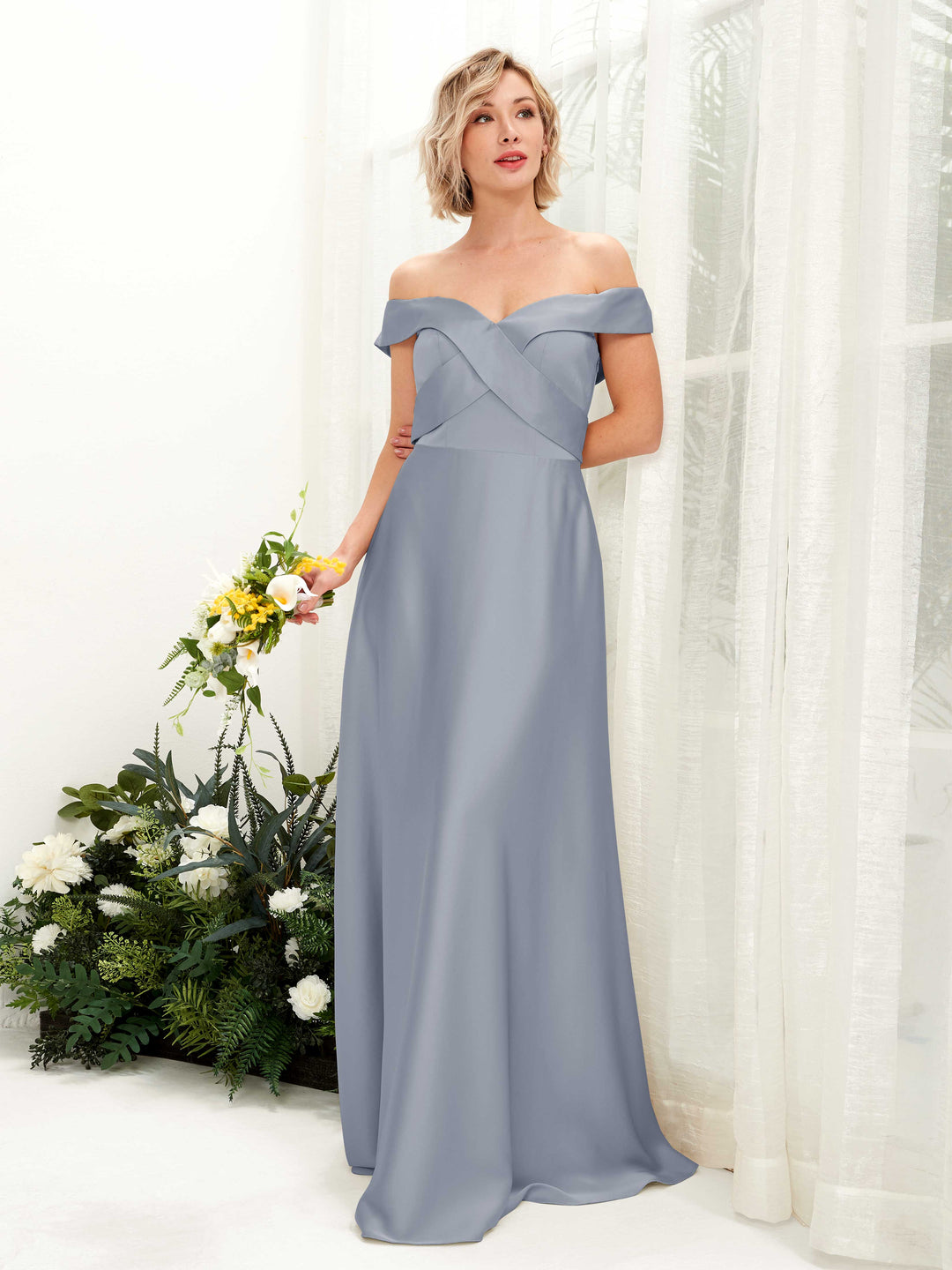 Carlyna A-Linien-Kleid Carmen Ausschnitt Bodenlang Satinkleid Staubiges Blau 