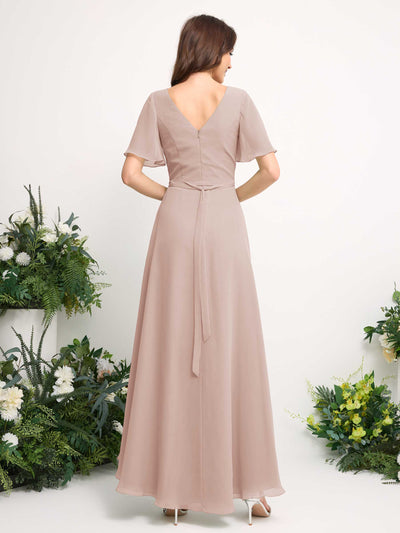 Carlyna A-Linien-Kleid Chiffon V-Ausschnitt Bodenlang Brautjungfernkleid Biscotti #farbe_biscotti