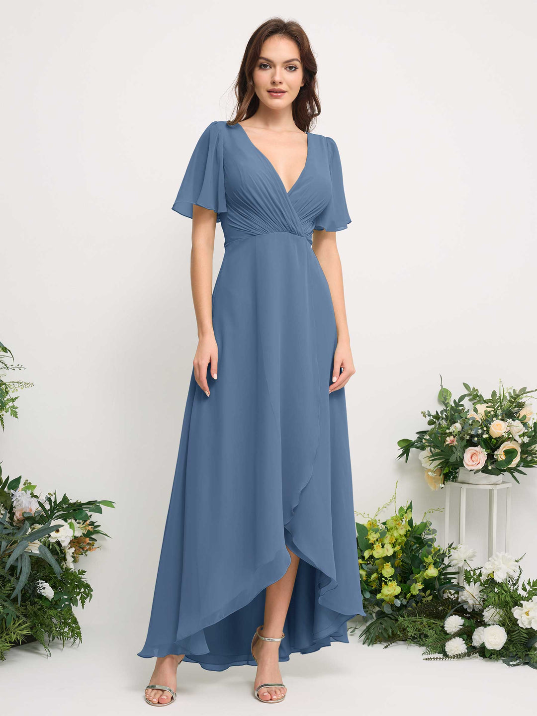 Carlyna A-Linien-Kleid Chiffon V-Ausschnitt Bodenlang Brautjungfernkleid Staubiges Blau 