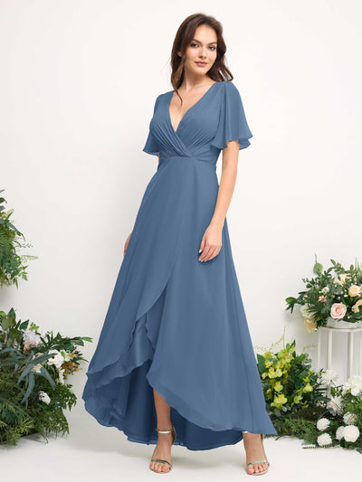 Carlyna A-Linien-Kleid Chiffon V-Ausschnitt Bodenlang Brautjungfernkleid Staubiges Blau #farbe_staubiges-blau