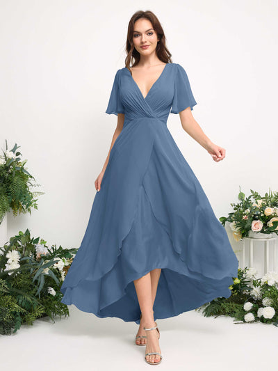 Carlyna A-Linien-Kleid Chiffon V-Ausschnitt Bodenlang Brautjungfernkleid Staubiges Blau #farbe_staubiges-blau