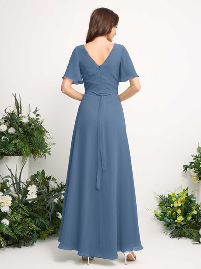 Carlyna A-Linien-Kleid Chiffon V-Ausschnitt Bodenlang Brautjungfernkleid Staubiges Blau #farbe_staubiges-blau