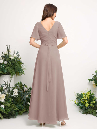 Carlyna A-Linien-Kleid Chiffon V-Ausschnitt Bodenlang Brautjungfernkleid Taupe #farbe_taupe