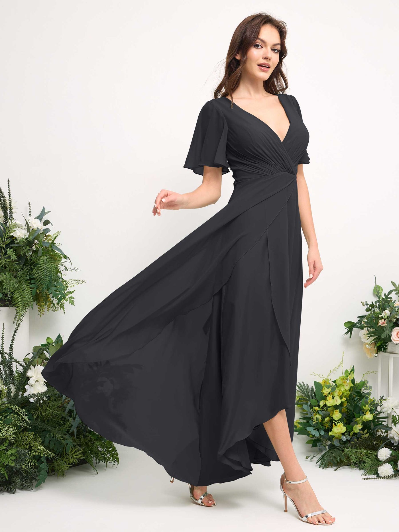 Carlyna A-Linien-Kleid Chiffon V-Ausschnitt Bodenlang Brautjungfernkleid Zinnfarben #farbe_zinnfarben