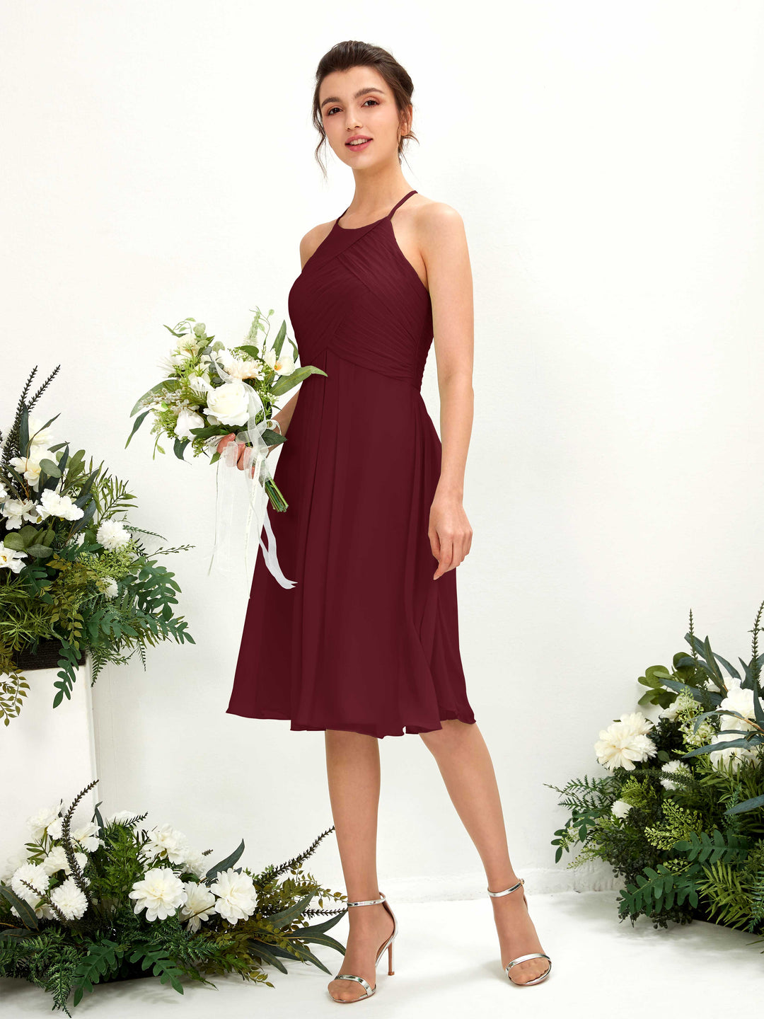 Carlyna A-Linien Kleid mit Rundhals Chiffon knielanges Brautjungfernkleid Burgunderrot 
