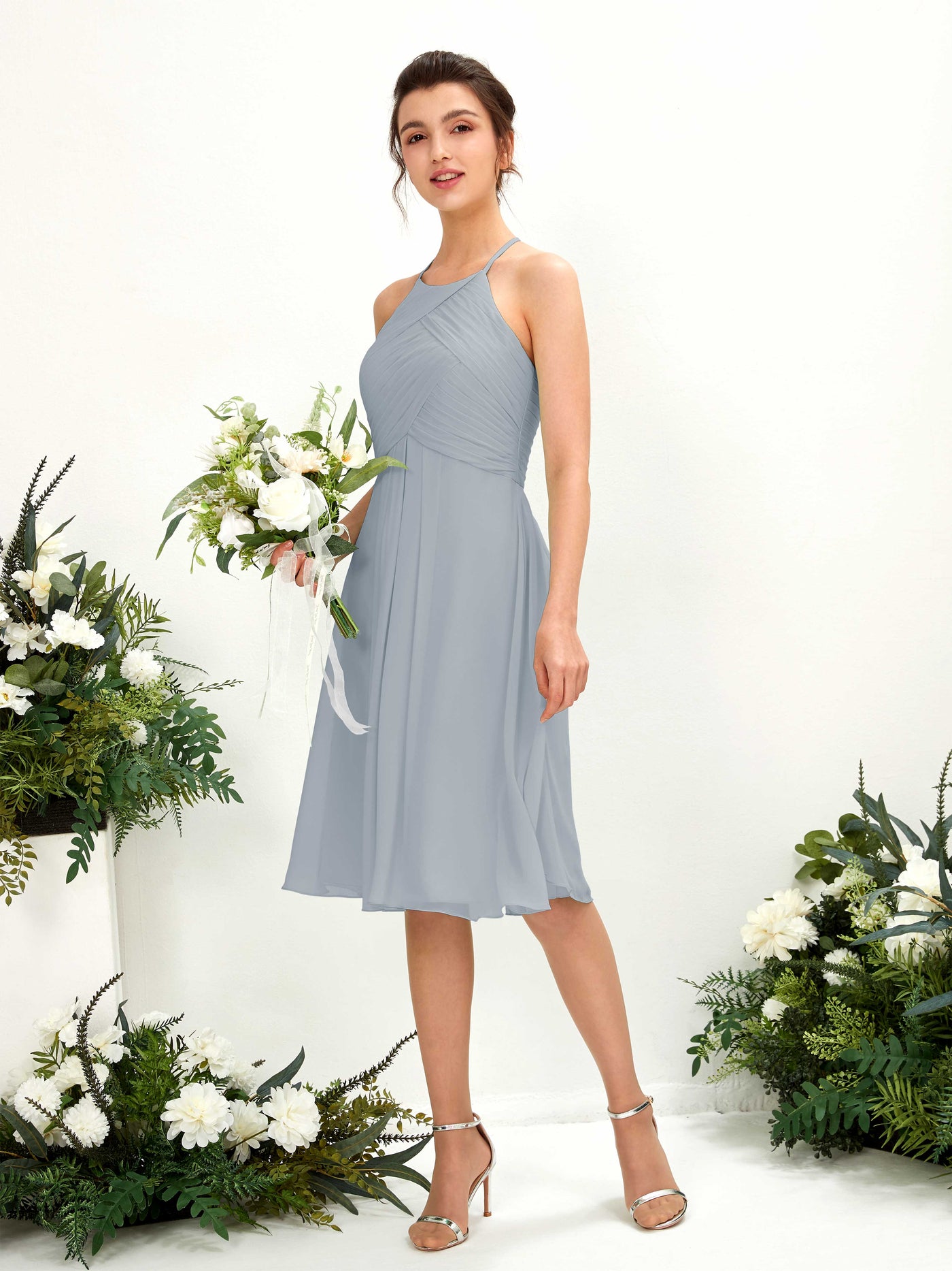 Carlyna A-Linien Kleid mit Rundhals Chiffon knielanges Brautjungfernkleid Staubiges Blau-Upgrade #farbe_staubiges-blau-upgrade