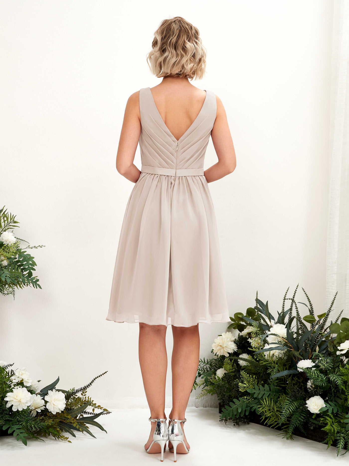 Carlyna A-Linien-Kleid mit V-Ausschnitt knielang Chiffon Kleid Champagner #farbe_champagner