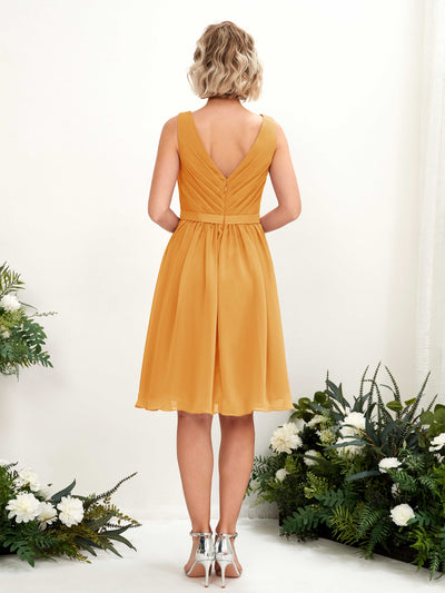 Carlyna A-Linien-Kleid mit V-Ausschnitt knielang Chiffon Kleid Mango #farbe_mango