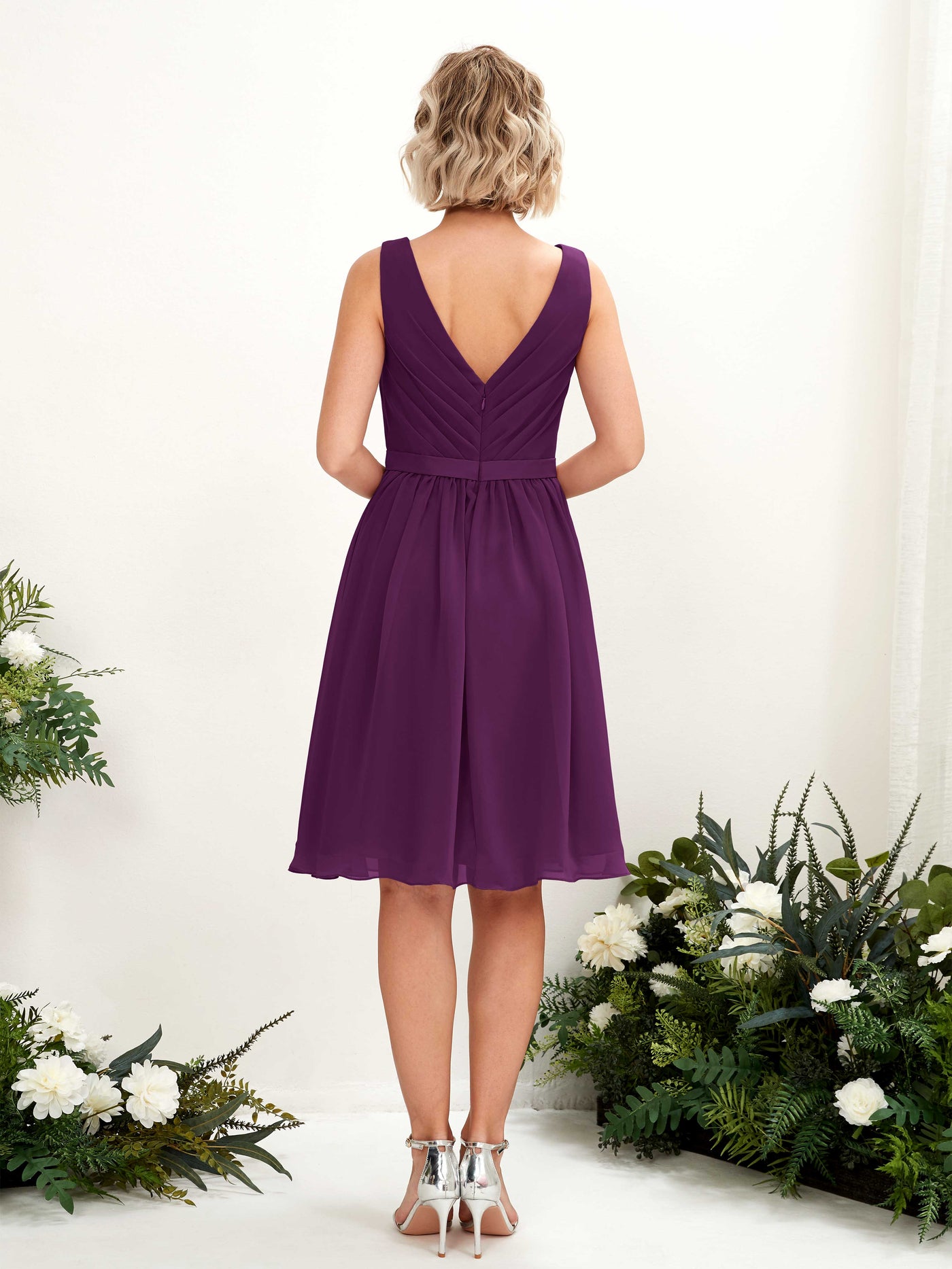 Carlyna A-Linien-Kleid mit V-Ausschnitt knielang Chiffon Kleid Traube #farbe_traube