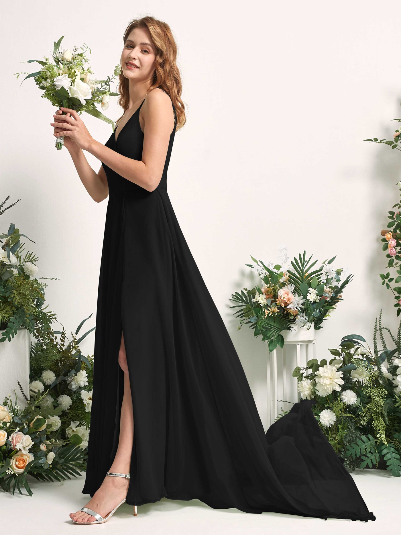 Carlyna A-Linien-Kleid mit V-Ausschnitt und Beinschlitz Bodenlang Brautjungfernkleid Schwarz #farbe_schwarz
