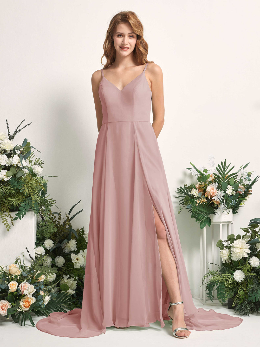 Carlyna A-Linien-Kleid mit V-Ausschnitt und Beinschlitz Bodenlang Brautjungfernkleid Staubige Rose 