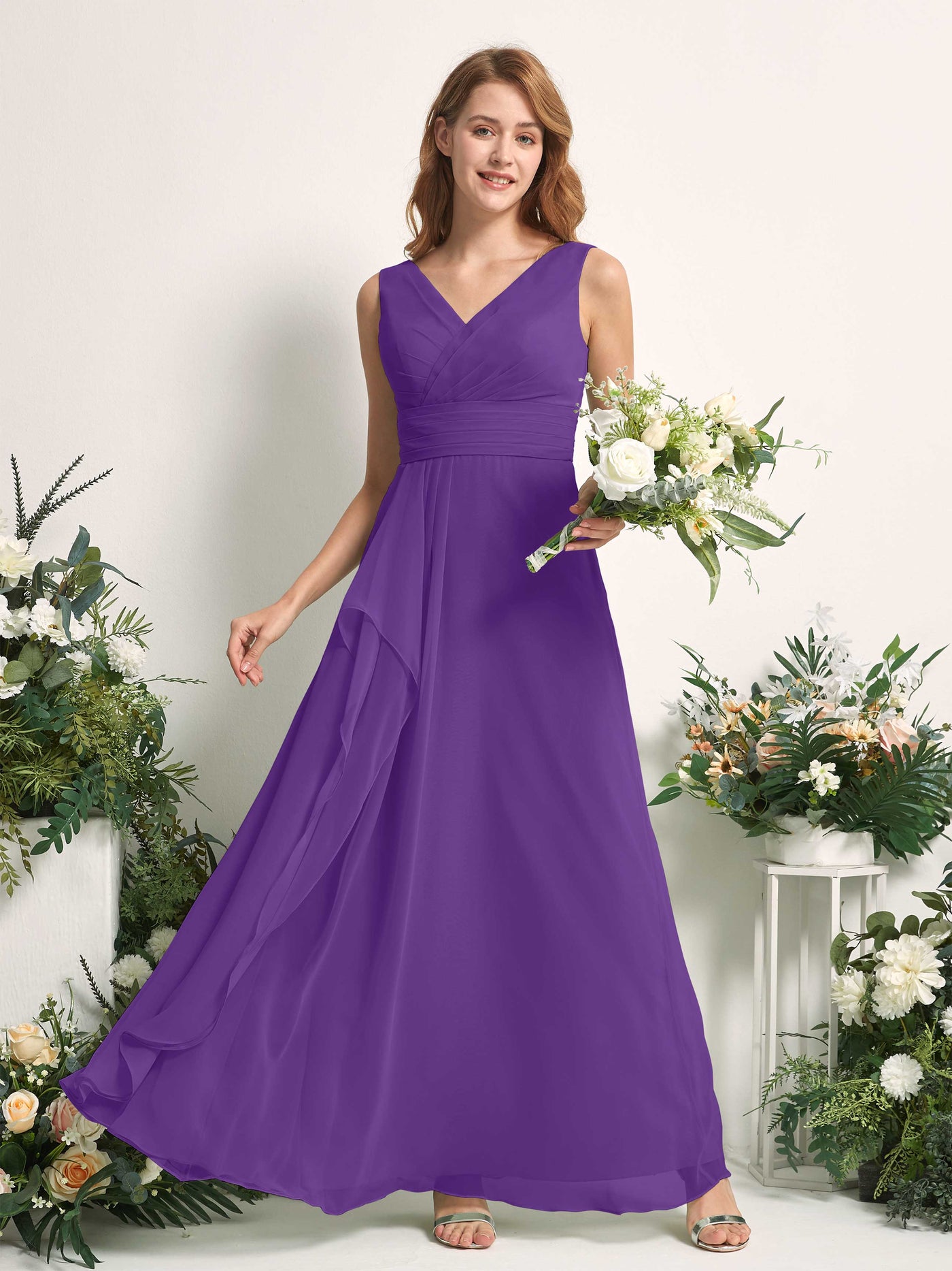 Carlyna A-Linien-Kleid mit V-Ausschnitt und Bodenlanges Brautjungfernkleid Regency #farbe_regency