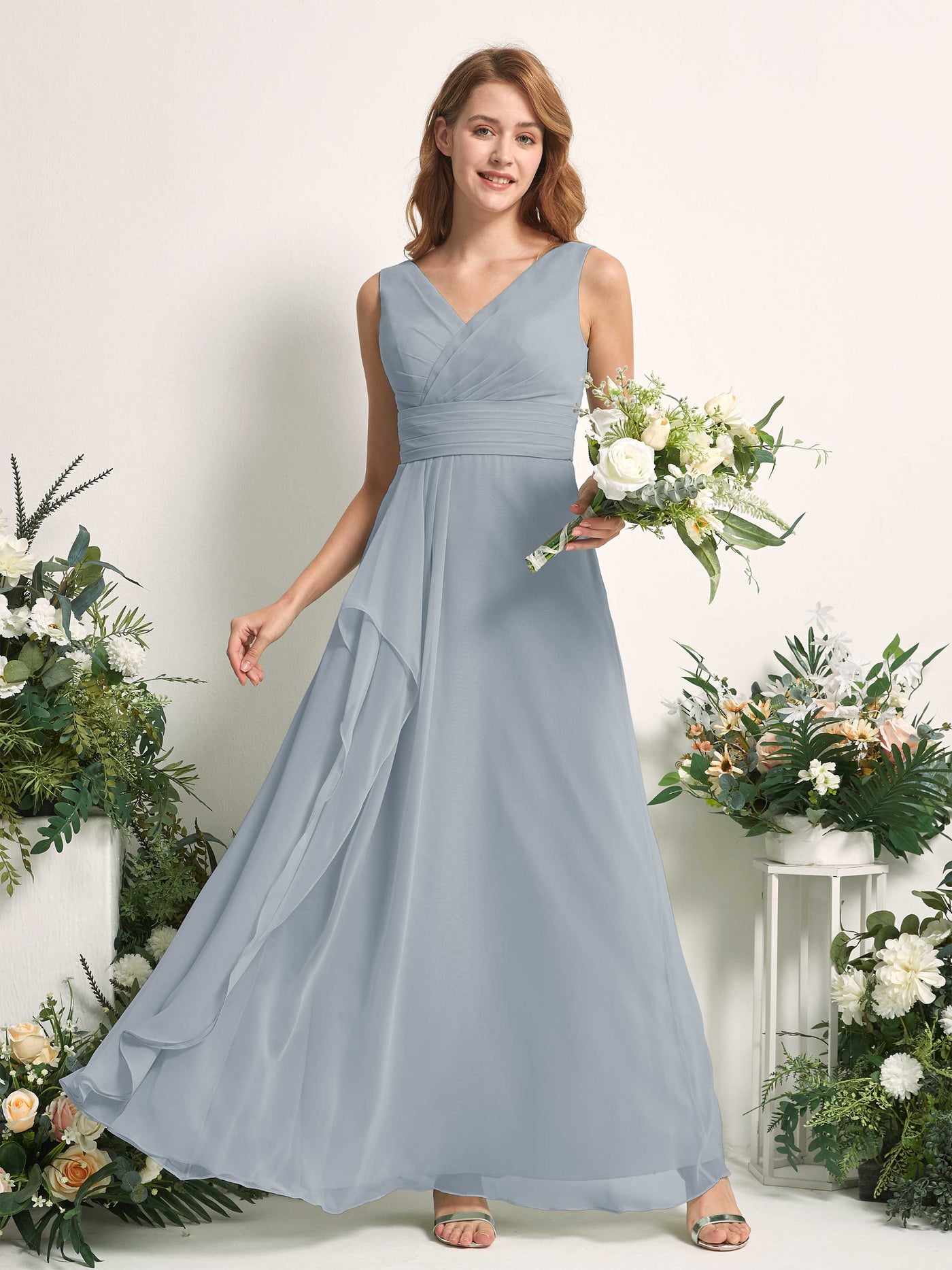 Carlyna A-Linien-Kleid mit V-Ausschnitt und Bodenlanges Brautjungfernkleid Staubiges Blau-Upgrade #farbe_staubiges-blau-upgrade