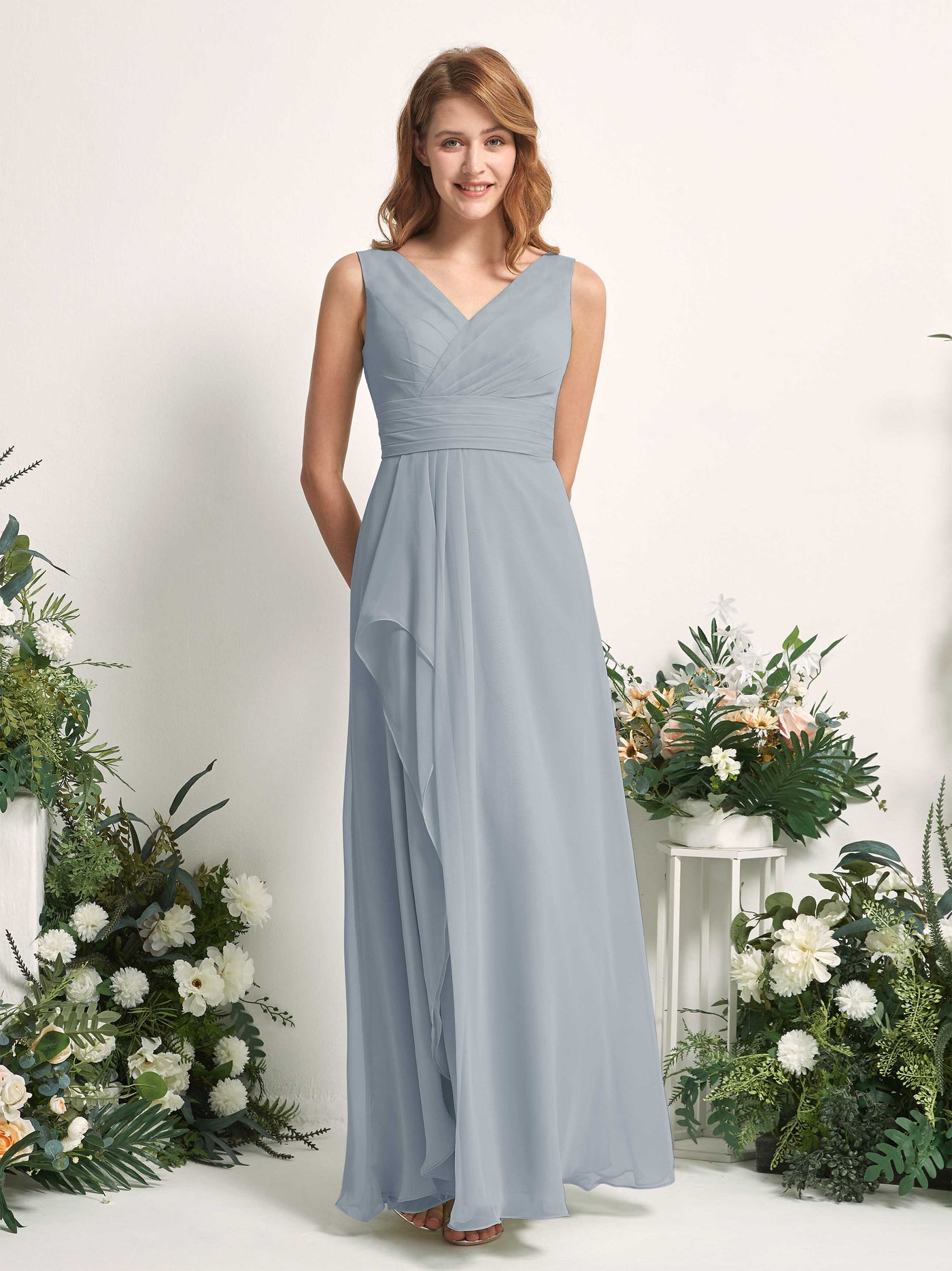 Carlyna A-Linien-Kleid mit V-Ausschnitt und Bodenlanges Brautjungfernkleid Staubiges Blau-Upgrade #farbe_staubiges-blau-upgrade