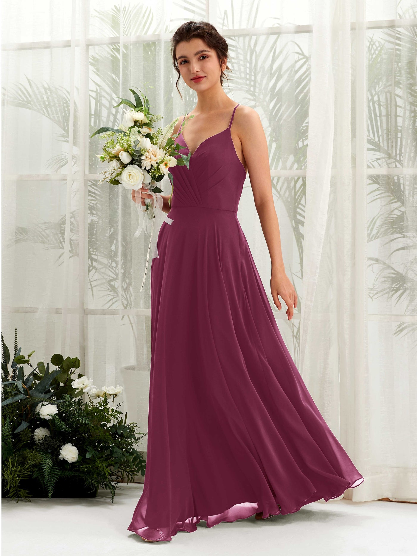 Carlyna A-Linien-Kleid mit V-Ausschnitt und Spaghettiträgern bodenlanges Brautjungfernkleid Chianti #farbe_chianti