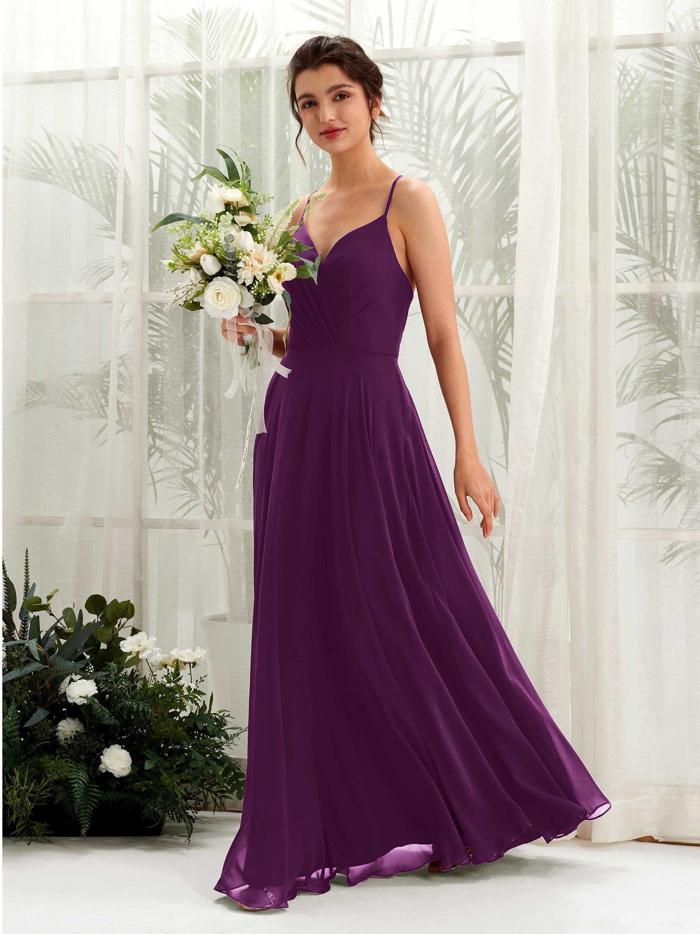 Carlyna A-Linien-Kleid mit V-Ausschnitt und Spaghettiträgern bodenlanges Brautjungfernkleid Traube #farbe_traube