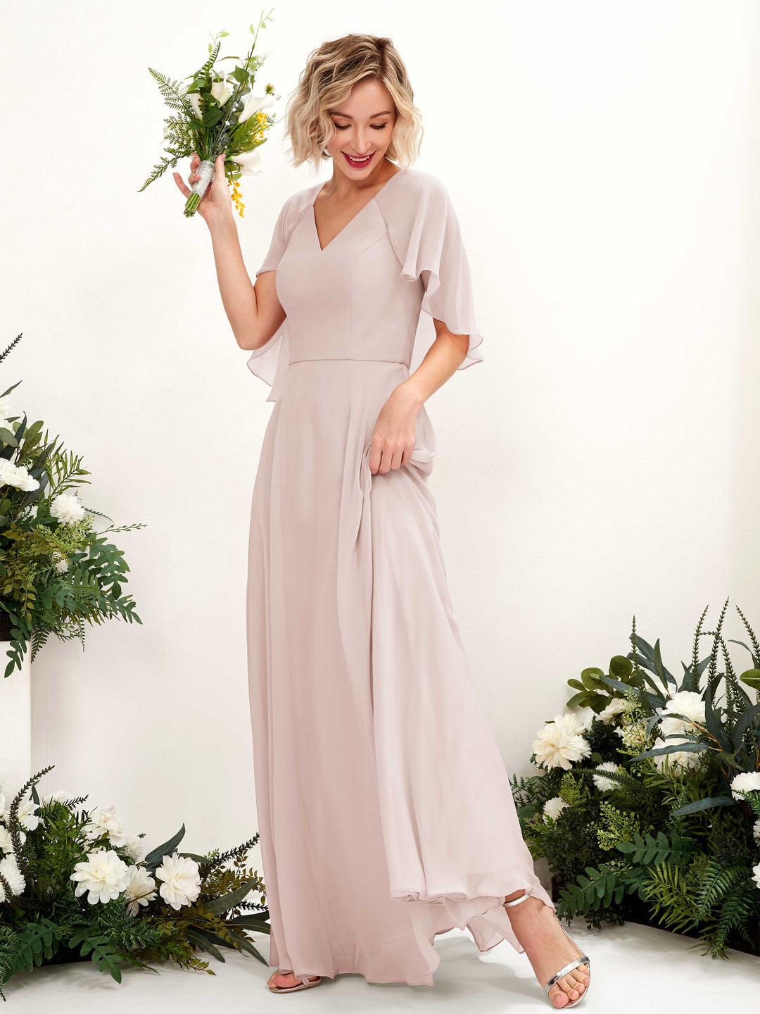 Carlyna A-Linien-Kleid mit V-Ausschnitt und Umhang-Ärmeln bodenlanges Brautjungfernkleid Biscotti 