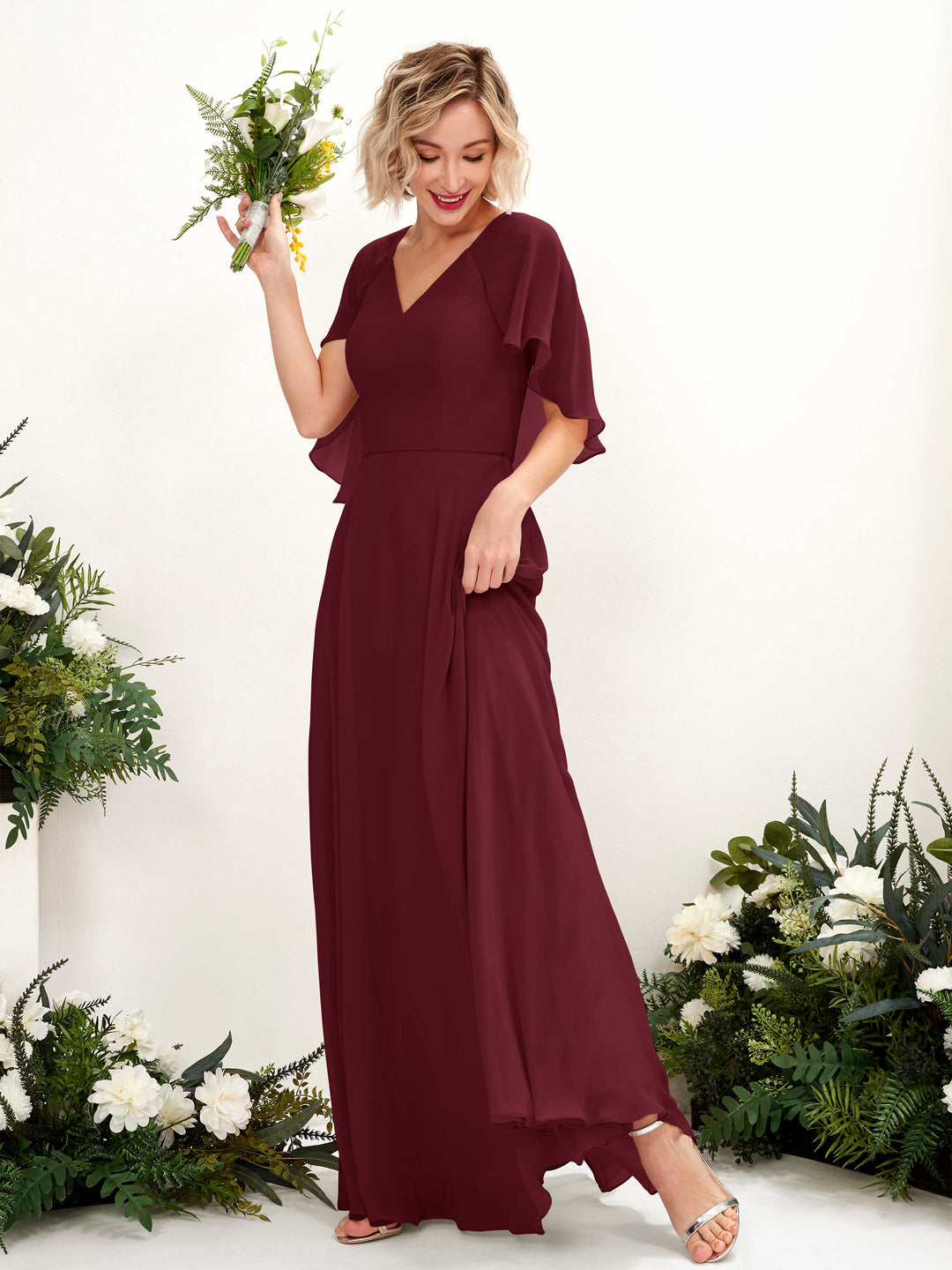 Carlyna A-Linien-Kleid mit V-Ausschnitt und Umhang-Ärmeln bodenlanges Brautjungfernkleid Burgunderrot 