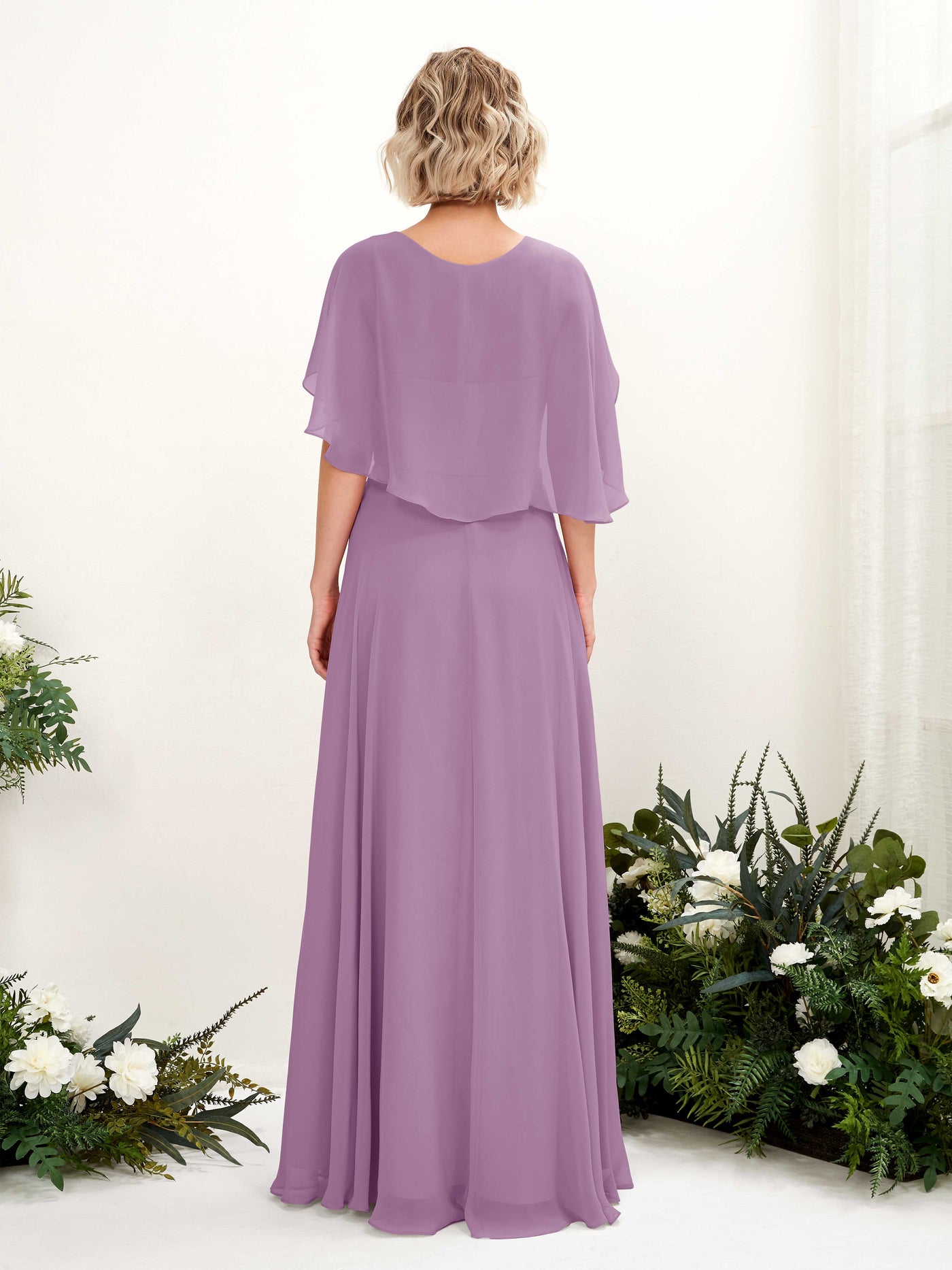 Carlyna A-Linien-Kleid mit V-Ausschnitt und Umhang-Ärmeln bodenlanges Brautjungfernkleid Orchideen-Nebel #farbe_orchideen-nebel