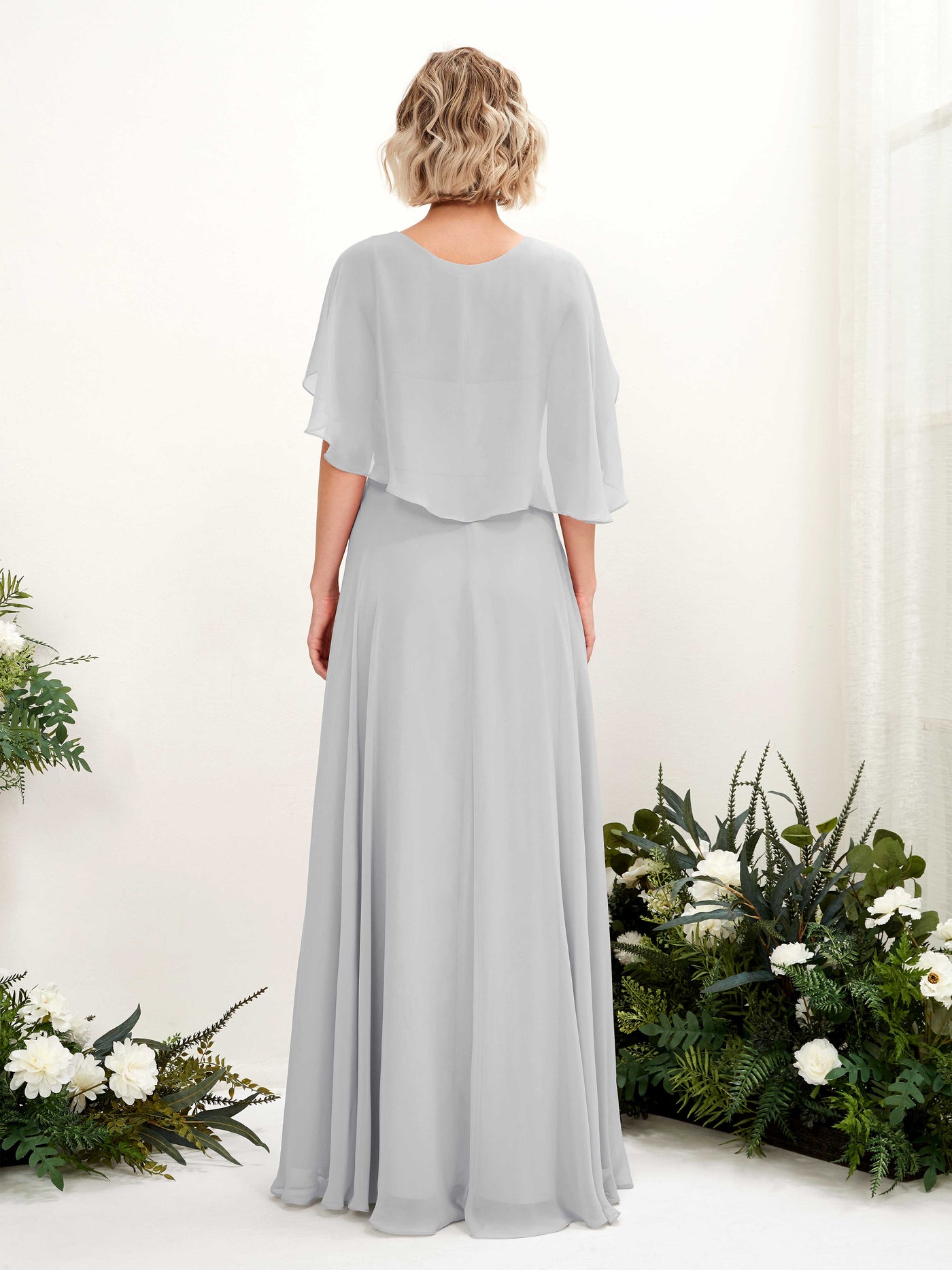 Carlyna A-Linien-Kleid mit V-Ausschnitt und Umhang-Ärmeln bodenlanges Brautjungfernkleid Silber #farbe_silber