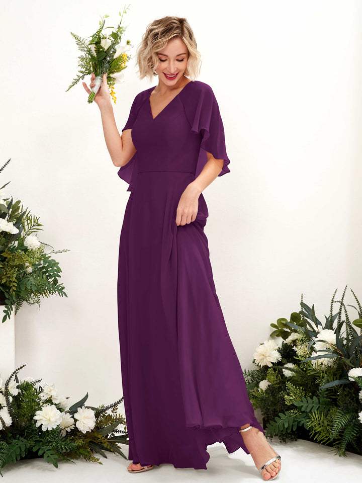 Carlyna A-Linien-Kleid mit V-Ausschnitt und Umhang-Ärmeln bodenlanges Brautjungfernkleid Traube 