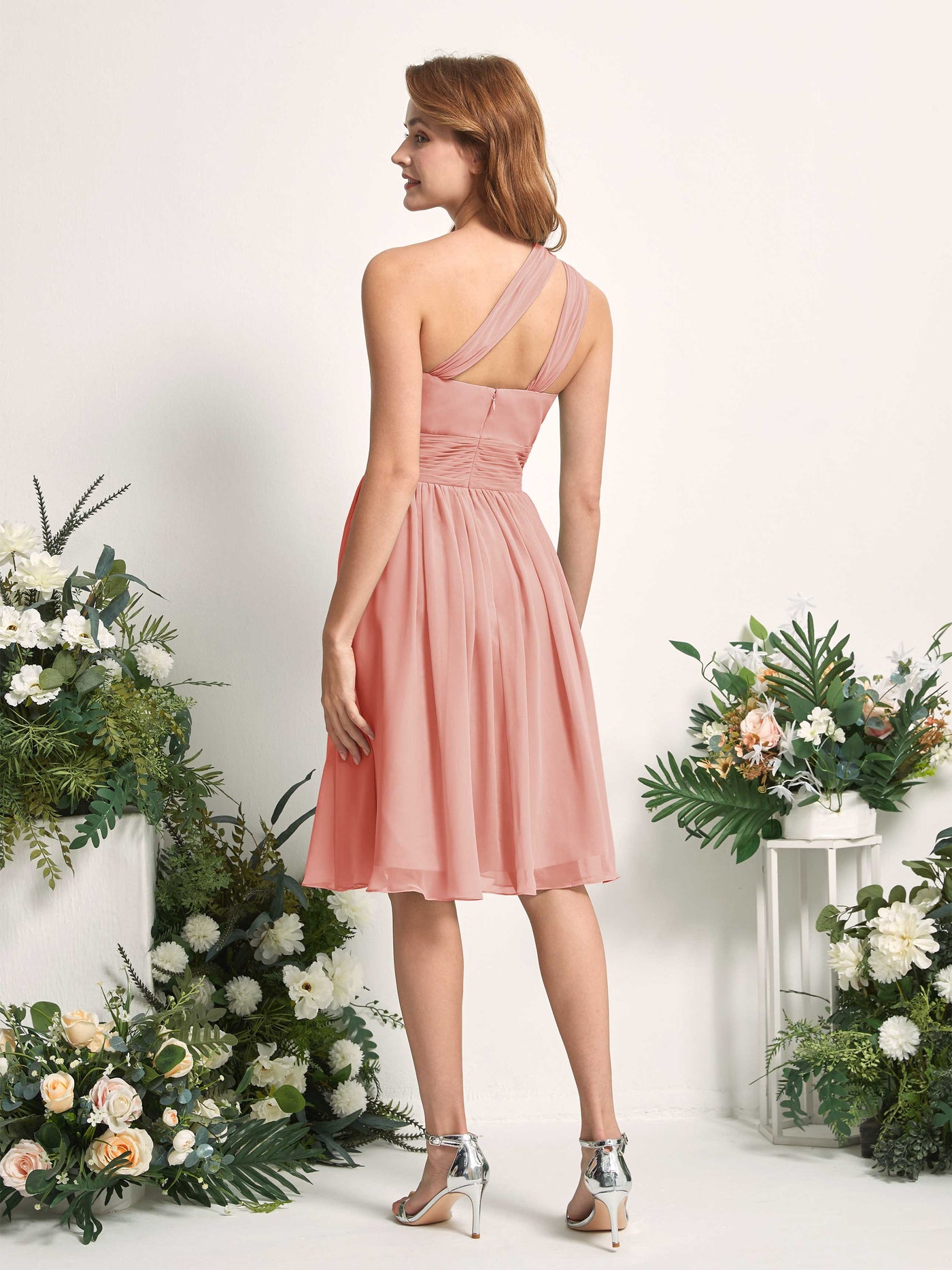 Carlyna A-Linien-Kleid One-Shoulder knielang gerafft aus Chiffon Brautjungfernkleider Champagner-Rose #farbe_champagner-rose
