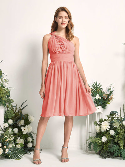 Carlyna A-Linien-Kleid One-Shoulder knielang gerafft aus Chiffon Brautjungfernkleider Pfirsichrosa #farbe_pfirsichrosa