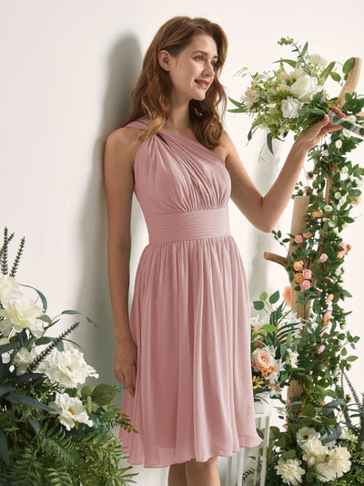Carlyna A-Linien-Kleid One-Shoulder knielang gerafft aus Chiffon Brautjungfernkleider Staubige Rose #farbe_staubige-rose