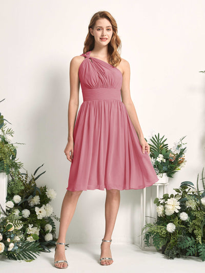 Carlyna A-Linien-Kleid One-Shoulder knielang gerafft aus Chiffon Brautjungfernkleider Wüstenrose #farbe_w-stenrose