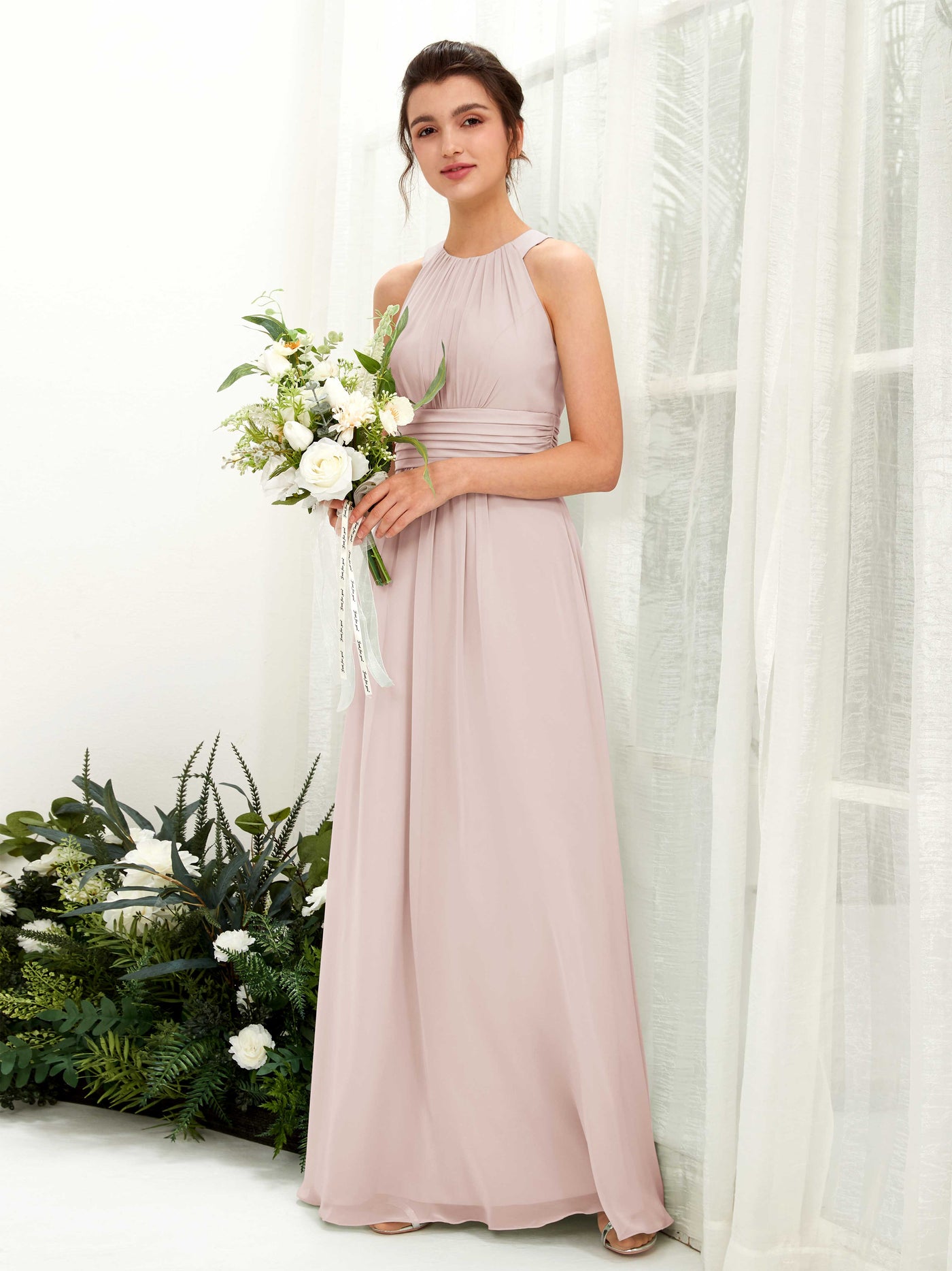 Carlyna A-Linien-Kleid Rundhals Bodenlang gerafft Brautjungfernkleider Biscotti #farbe_biscotti