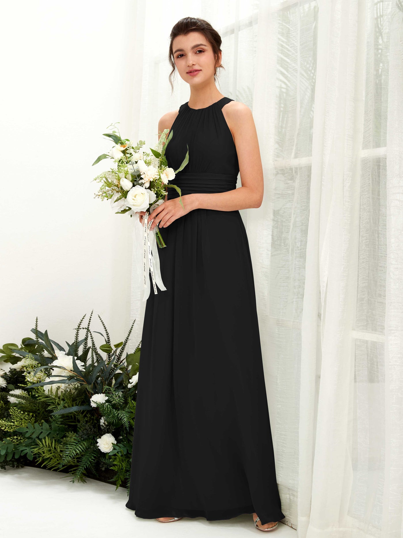 Carlyna A-Linien-Kleid Rundhals Bodenlang gerafft Brautjungfernkleider Schwarz #farbe_schwarz