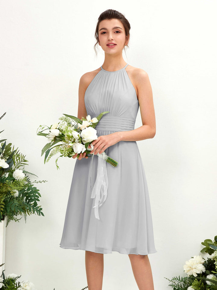 Carlyna A-Linien-Kleid Rundhals knielang Chiffon Brautjungfernkleid Silber 